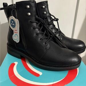 BareTraps Black Lace Up Boots